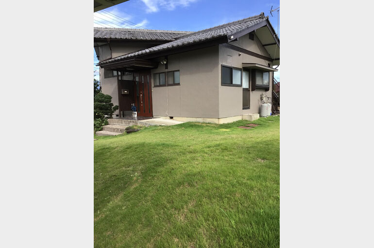 【高崎市　屋根塗装】外壁中塗り　ラジカル塗料
